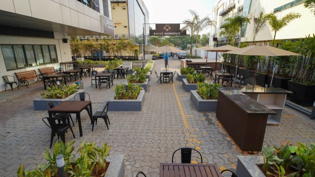 6 Seater Meeting Room