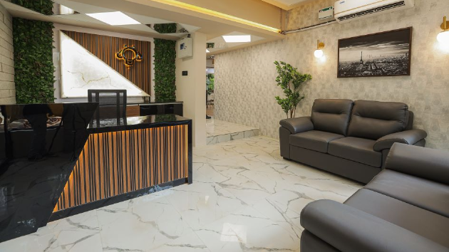 6 Seater Meeting Room