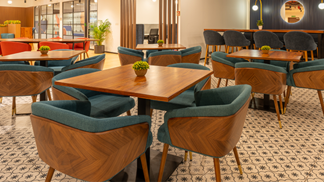 6 Seater Meeting Room