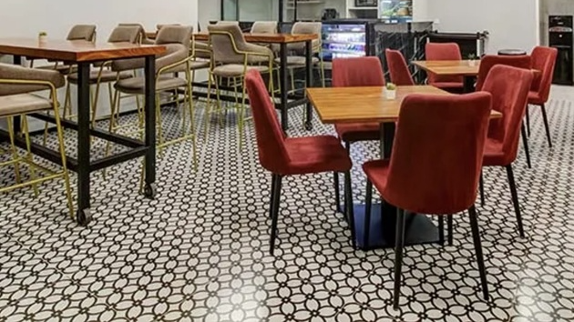 6 Seater Meeting Room