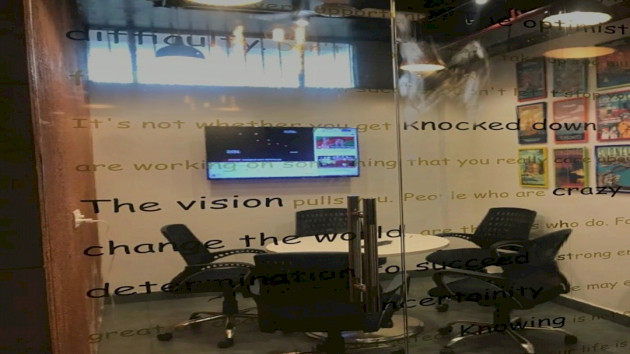GoSpace 7197 6 Seater Meeting Room