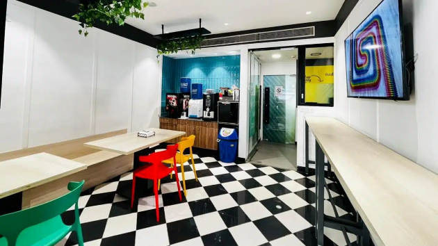 GoSpace 7197 6 Seater Meeting Room