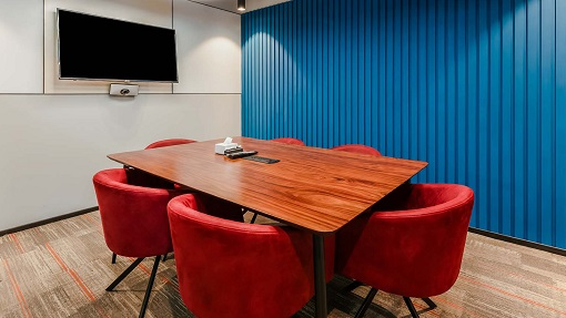 6 Seater Meeting Room
