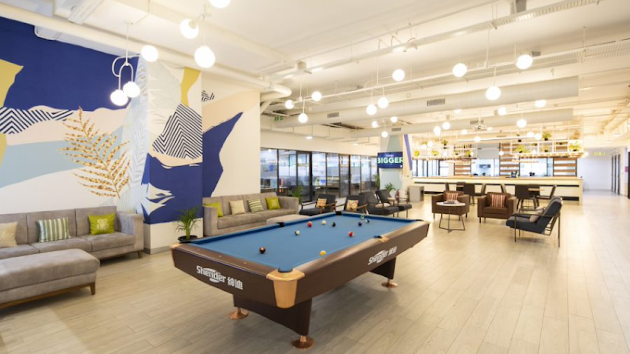 6 Seater Meeting Room