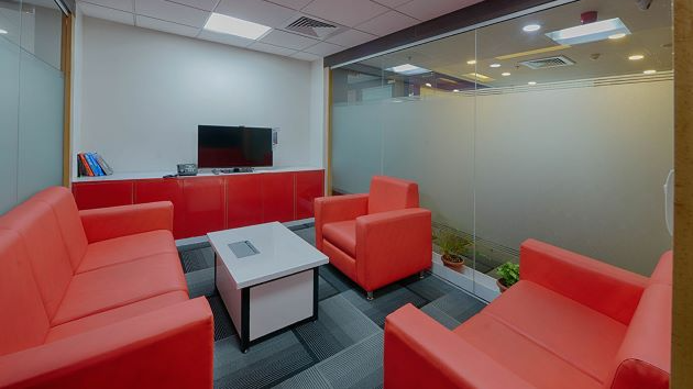 6 Seater Meeting Room