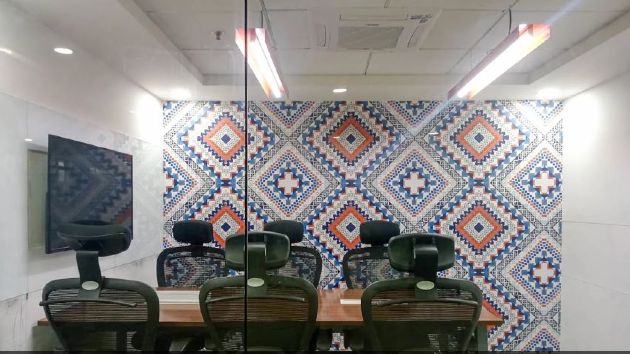 6 Seater Meeting Room