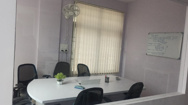 6 Seater Meeting Room