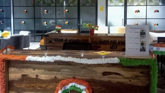 6 Seater Meeting Room