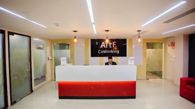 6 Seater Meeting Room