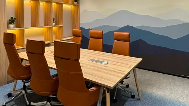 6 Seater Meeting Room in Sector 27 - Incuspaze HQ-27 | GoSpace 9051