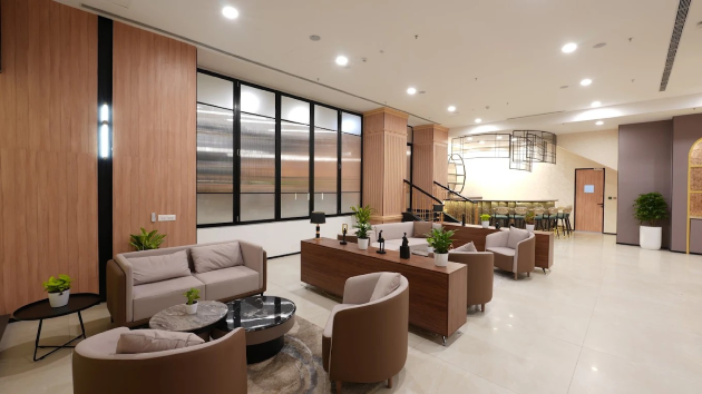 6 Seater Meeting Room