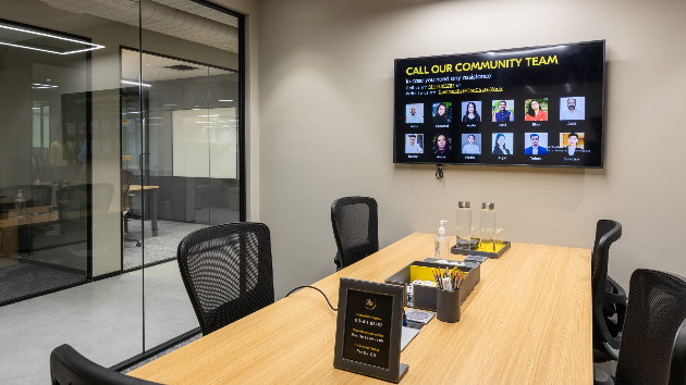 6 Seater Meeting Room