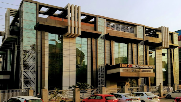 6 Seater Meeting Room 