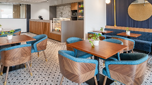 6 Seater Meeting Room