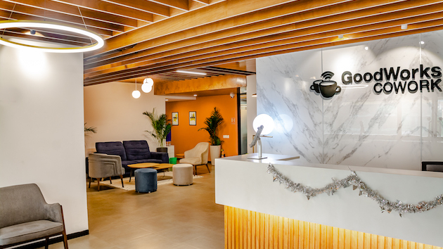 6 Seater Meeting Room