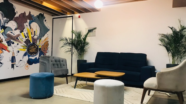 6 Seater Meeting Room