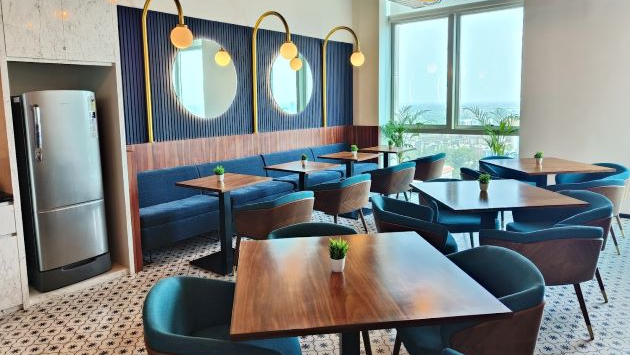 6 Seater Private Cabin