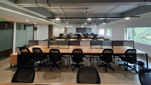 6 Seater Private Cabin