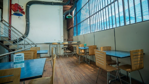 6 Seater Private Cabin