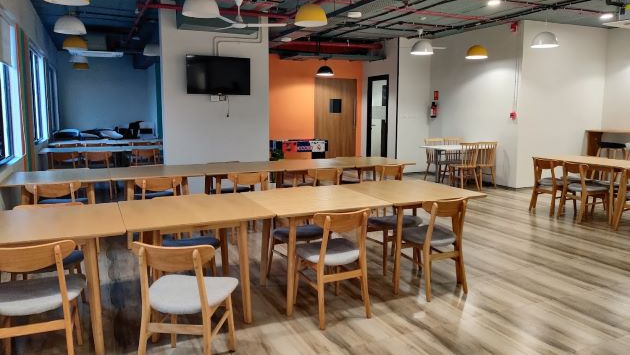 6 Seater Private Cabin