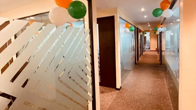 6 Seater Private Cabin 