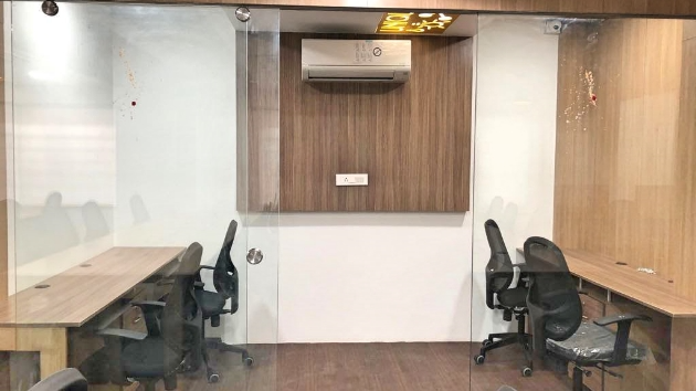 GoOffice 2480 6 Seater Private Cabin