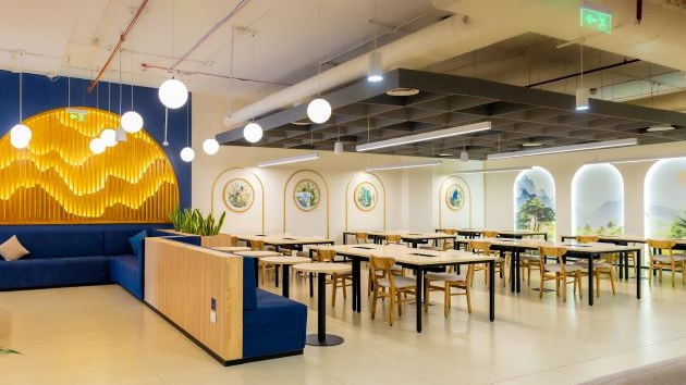 6 Seater Private Cabin