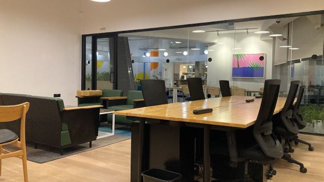 6 Seater Private Cabin