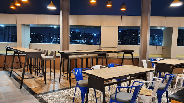 6 Seater Private Cabin 