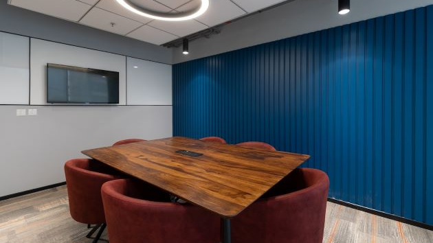 6 Seater Private Cabin