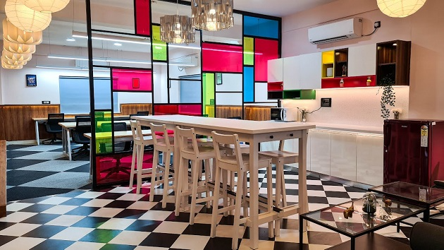 6 Seater Private Cabin