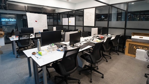 6 Seater Private Cabin