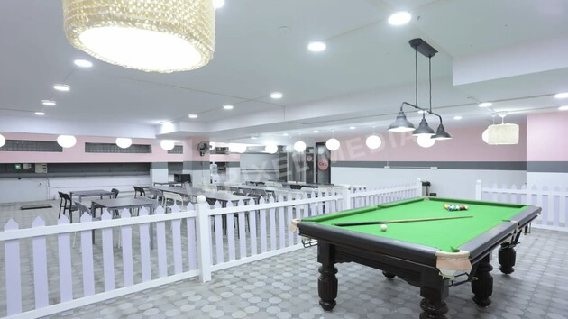 GoOffice 20970 6 Seater Private Cabin