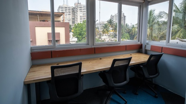 GoOffice 20799 6 Seater Private Cabin