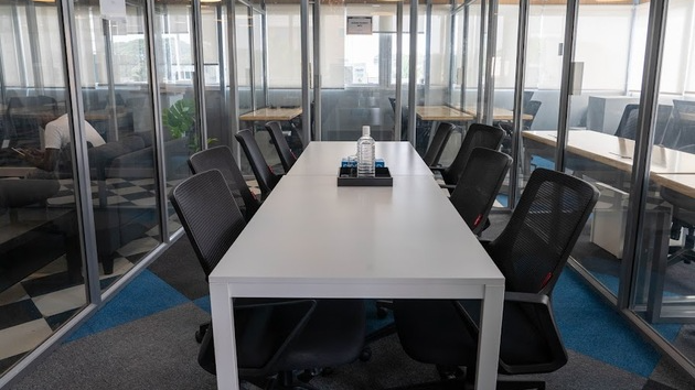 GoOffice 20799 6 Seater Private Cabin