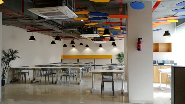 6 Seater Private Cabin