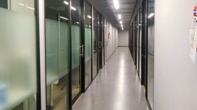 6 Seater Private Cabin