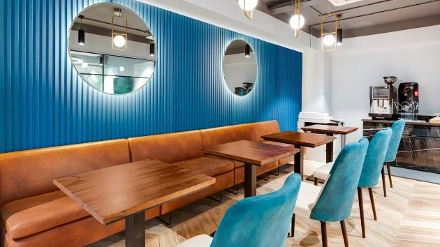 6 Seater Private Cabin