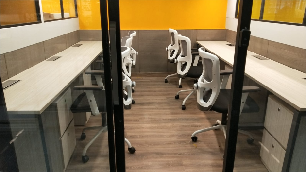 6 Seater Private Cabin