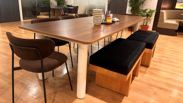 6 Seater Private Cabin 