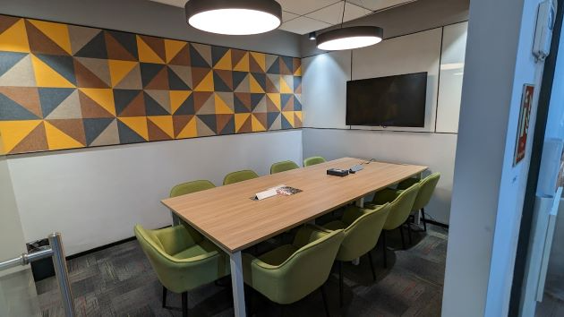 6 Seater Private Cabin