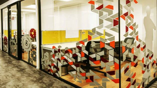 6 Seater Private Cabin