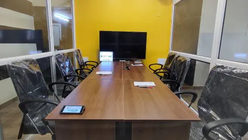 6 Seater Meeting Room in Sitabuldi - Stint Studio | GoSpace 6509