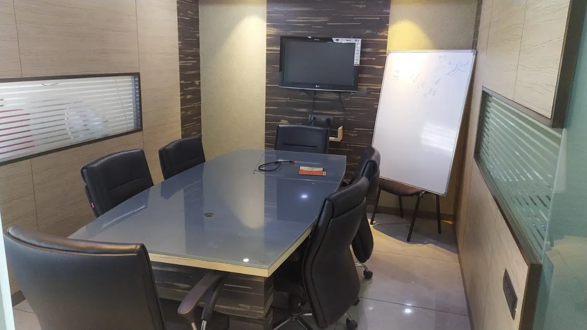 6 Seater Meeting Room in Vastrapur - Station 27 Coworking | GoSpace 4247