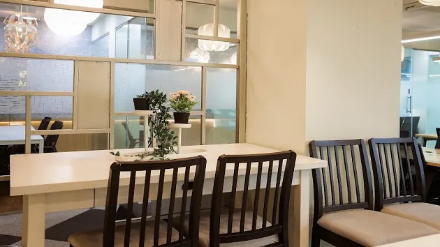 6 Seater Private Cabin in Indiranagar - BHIVE Honeykomb Indiranagar | GoOffice 20801