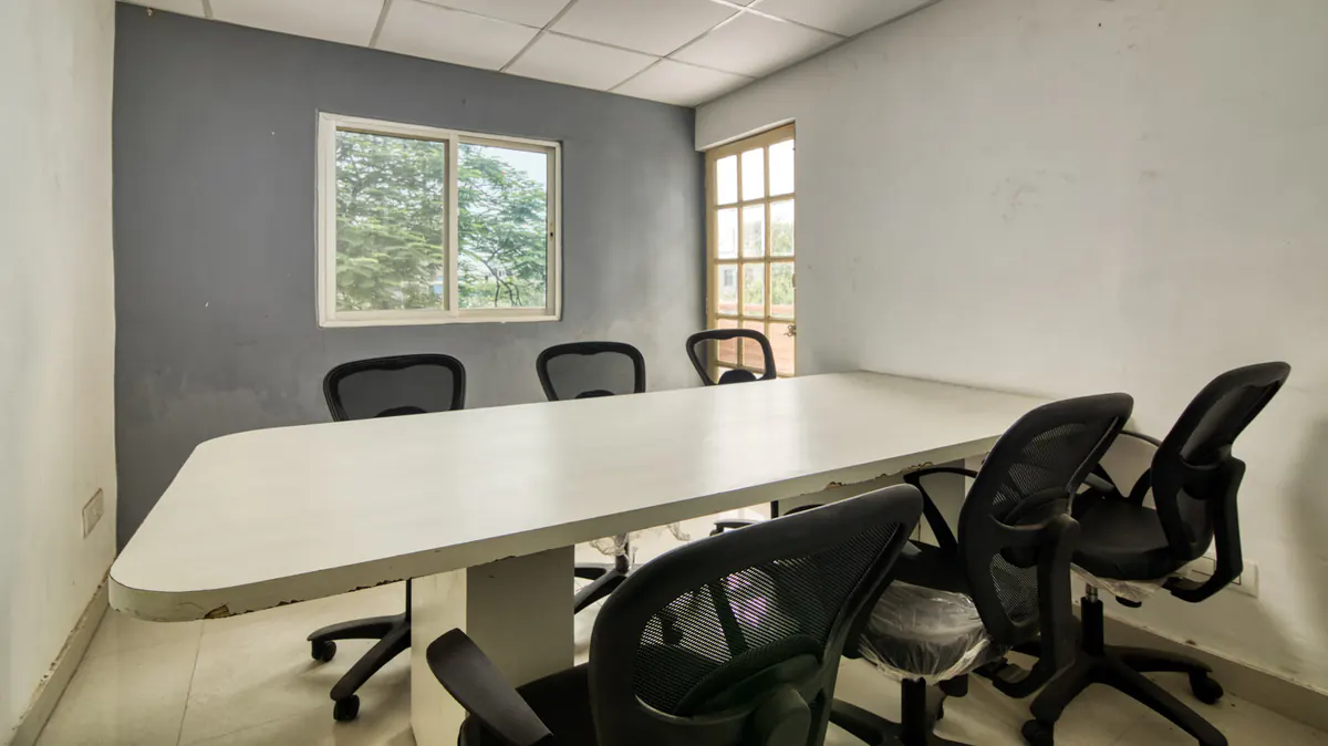 6 Seater Private Cabin in Vijay Nagar - Work Jar Coworking | GoOffice 4113