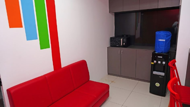 GoSpace 4254 7 Seater Conference Room