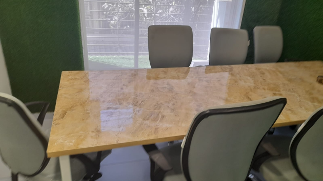 7 Seater Meeting Room