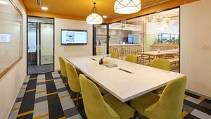 7 Seater Meeting Room