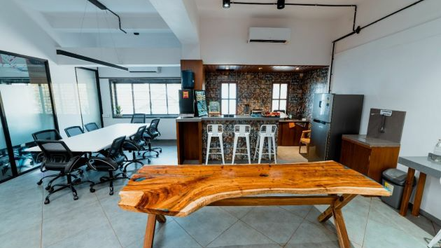 GoOffice 7410 7 Seater Private Cabin